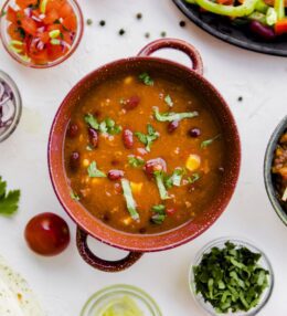 Asā zupa meksikāņu gaumē