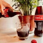 Laimes pilnie prieka mirkļi ar Coca-Cola