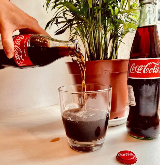 Laimes pilnie prieka mirkļi ar Coca-Cola