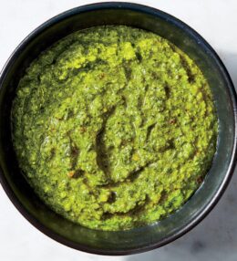 Vienkāršais bazilika pesto