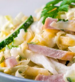 Čedara siera salāti