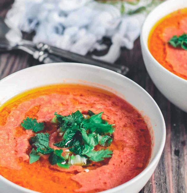 10 minūšu tomātu Gazpacho zupa
