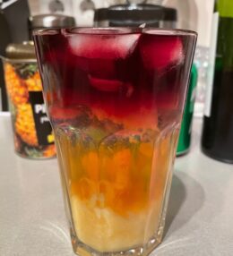 Četru krāsu kokteilis