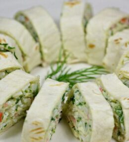 Lavašs ar krabju nūjiņām