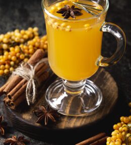 Smiltsērkšķu karstais dzēriens