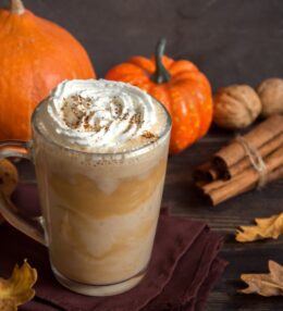 Pumpkin spice latte jeb ķirbju latte
