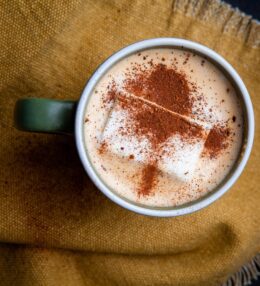 Kafija ar balto šokolādi