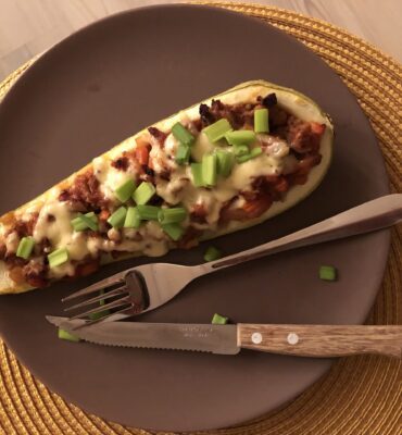 Pildītais kabacis ar tītara malto gaļu