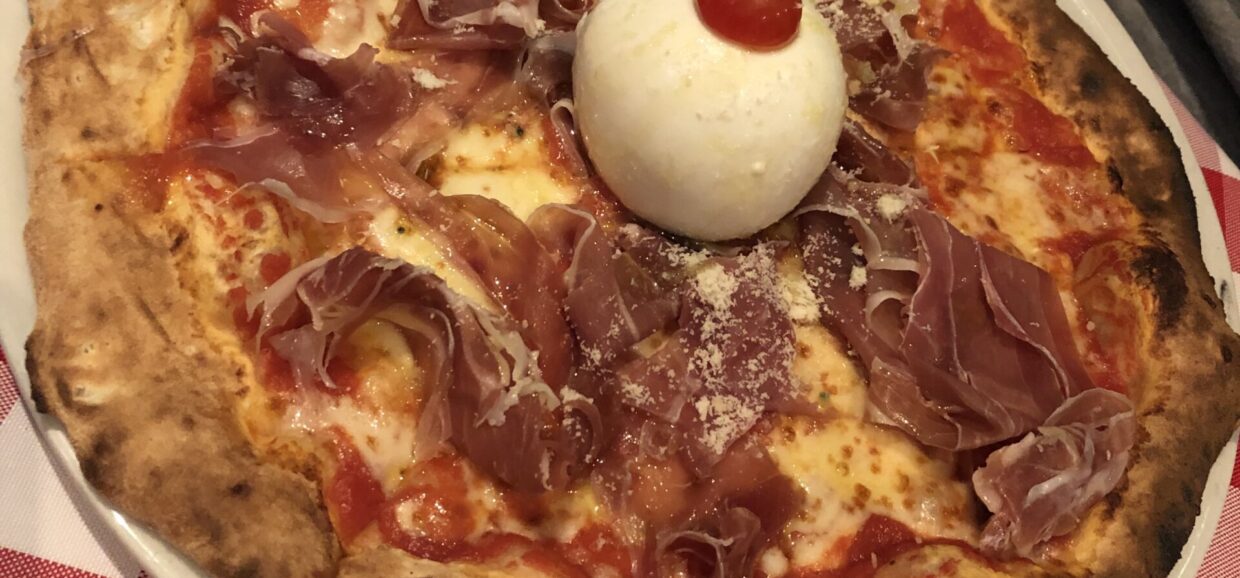 O Sole Mio īsta Neapoles pica