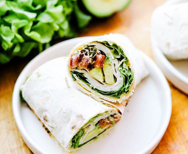 lavašs ar dārzeņiem un riekstiem