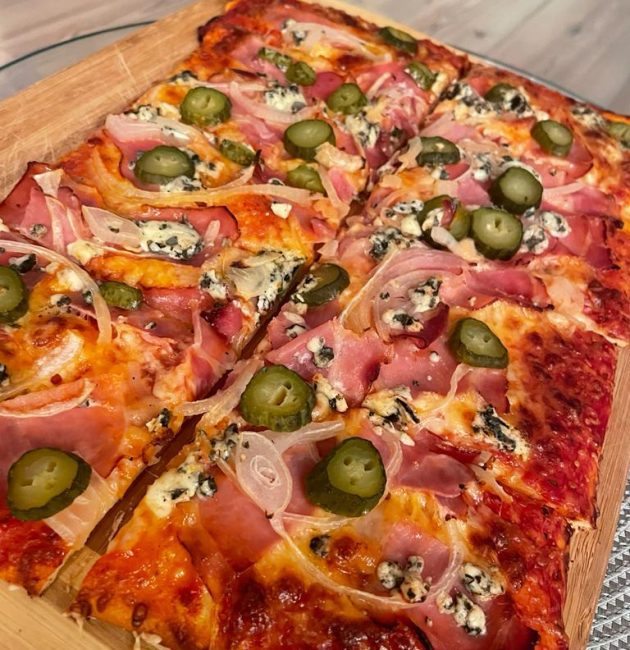 Pica no Lidl mīklas pamatnes