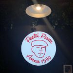 Pica ar bietēm Peetri Pizza picērijā
