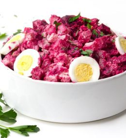 Veģetārais rasols ar bietēm