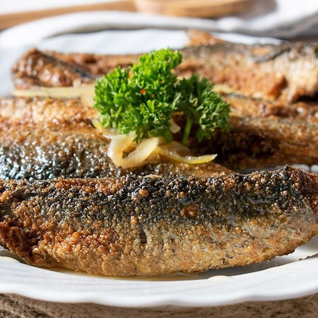 Ceptas reņģes pikantā marinādē