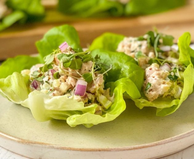 Tunča salātu laiviņas