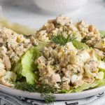 Salāti ar konservētiem kalmāriem, rīsiem un olām