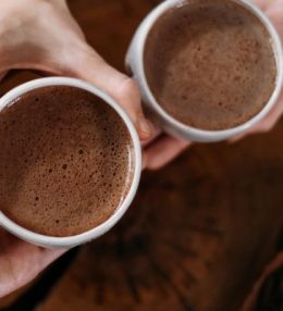 Ceremoniālais kakao ar apelsīna pieskārienu