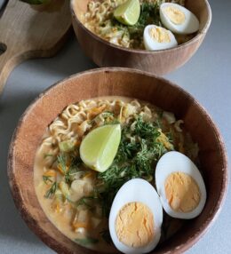 Ātrais pusdienu ramen