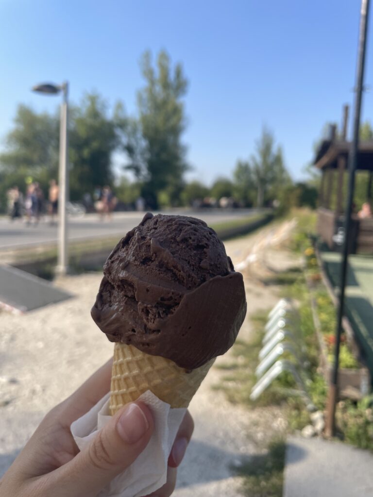 Saldējums Zakrzowek parkā