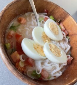 Ātrais olu nūdeļu ramen