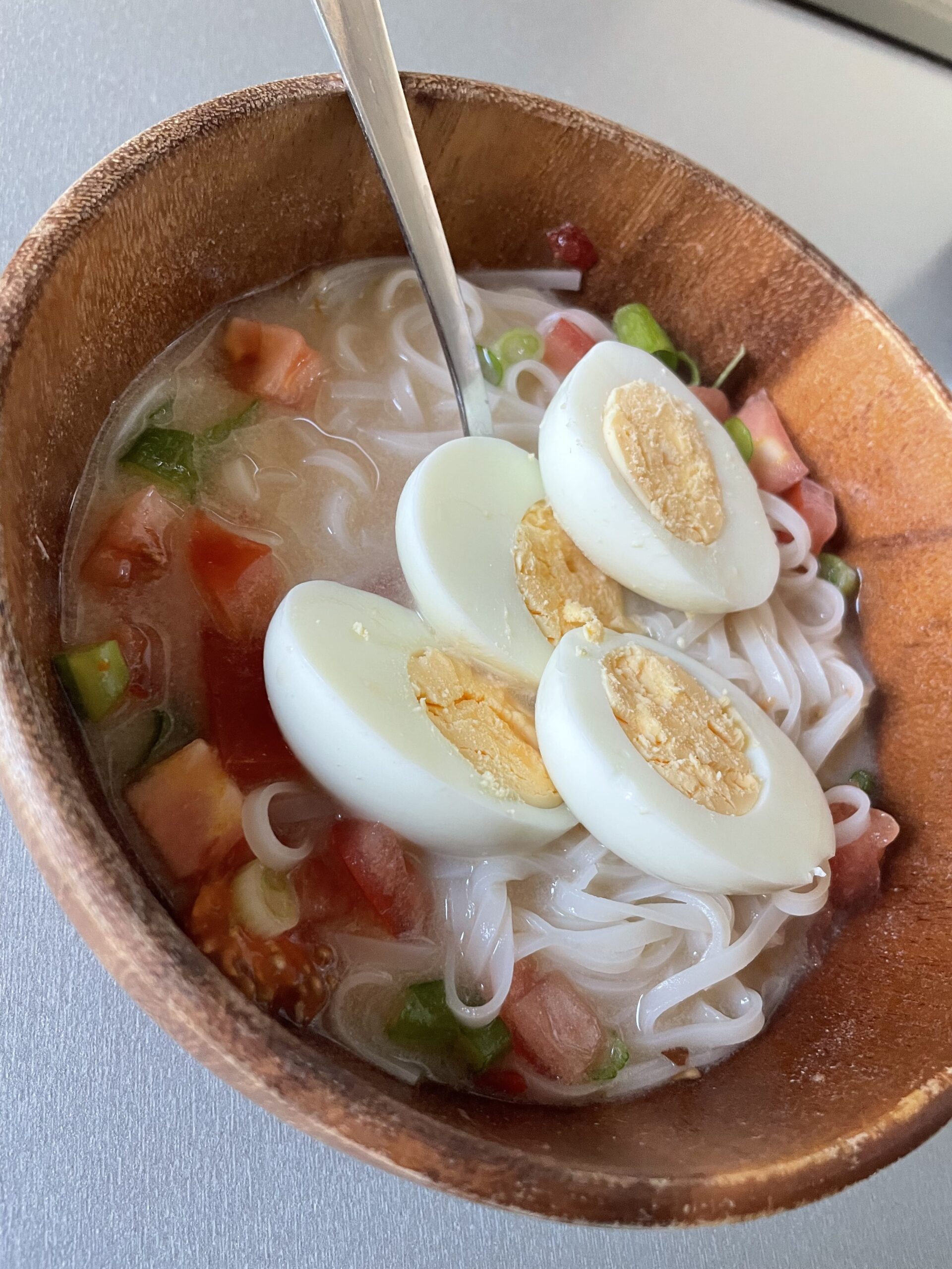Ātrais olu nūdeļu ramen